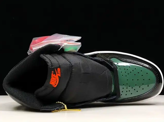 One Kick Retro AV3905-038 x 1 Air Black Orange-Fir Jordan OG SoleFly High Team 0623